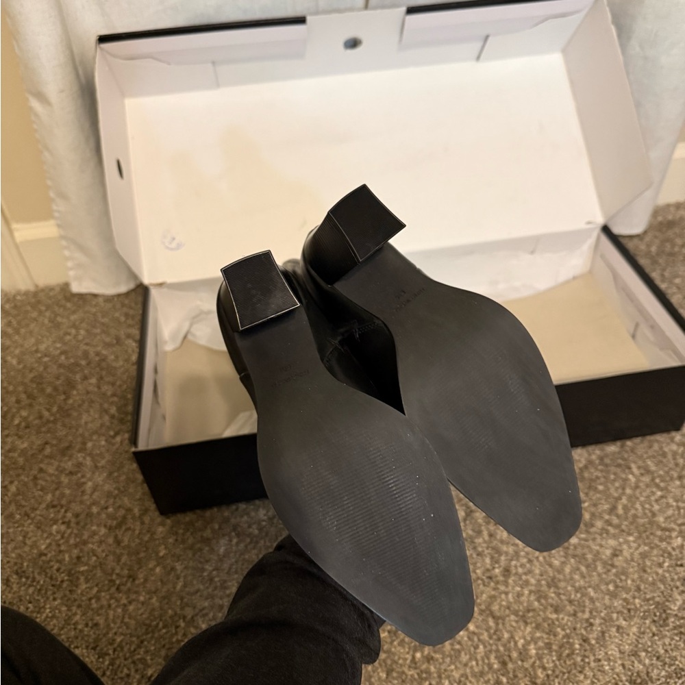 Women's Tall Leather Boots - Picture 4 of 8